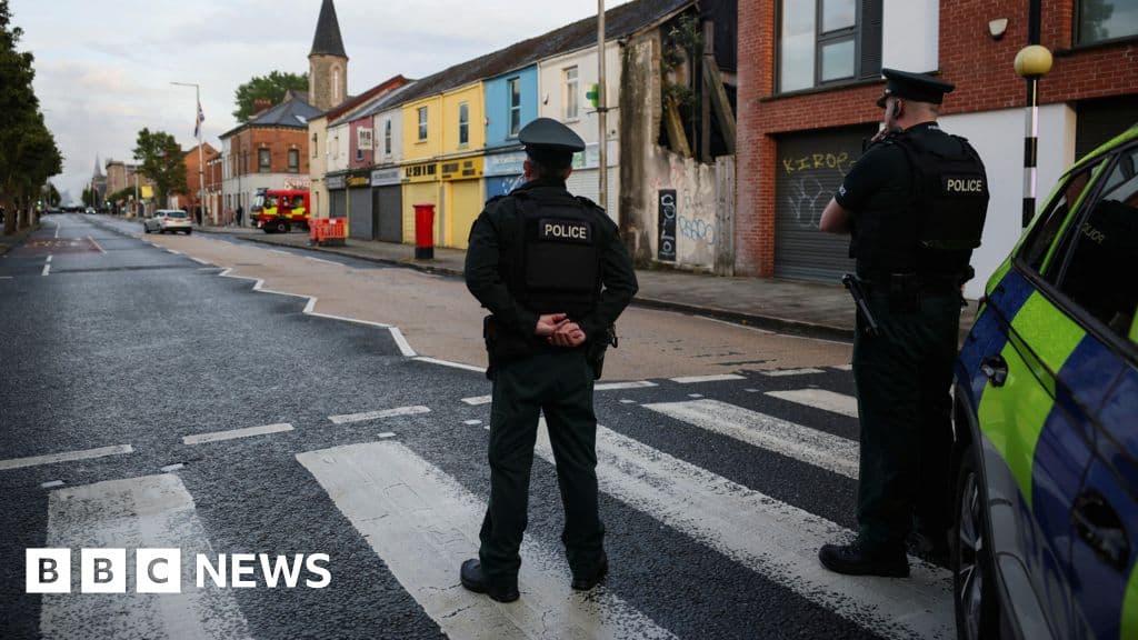 Public transport and businesses shut down amid fears of further violence