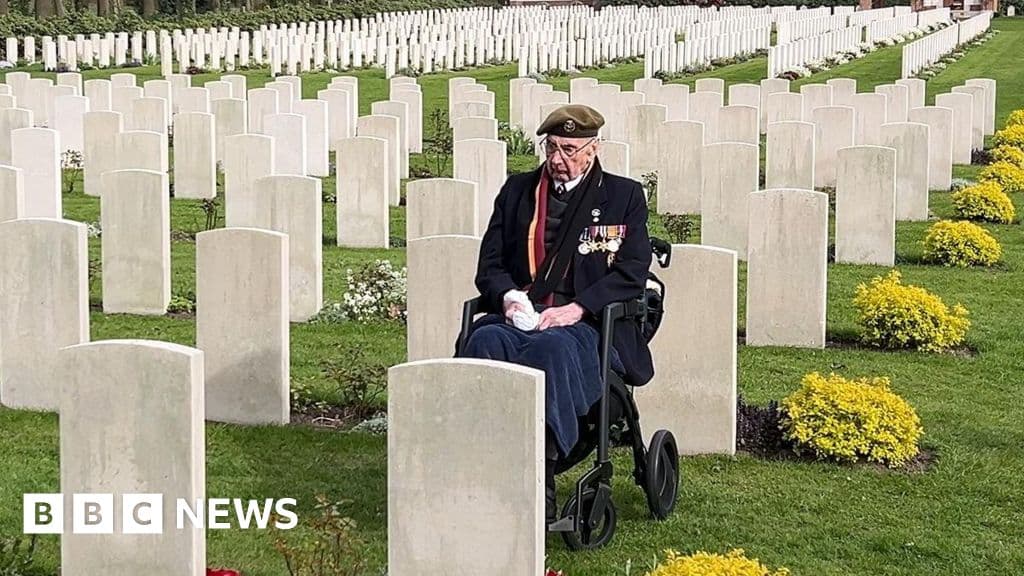 D-Day veteran, 100, 'overwhelmed' at Arnhem tribute