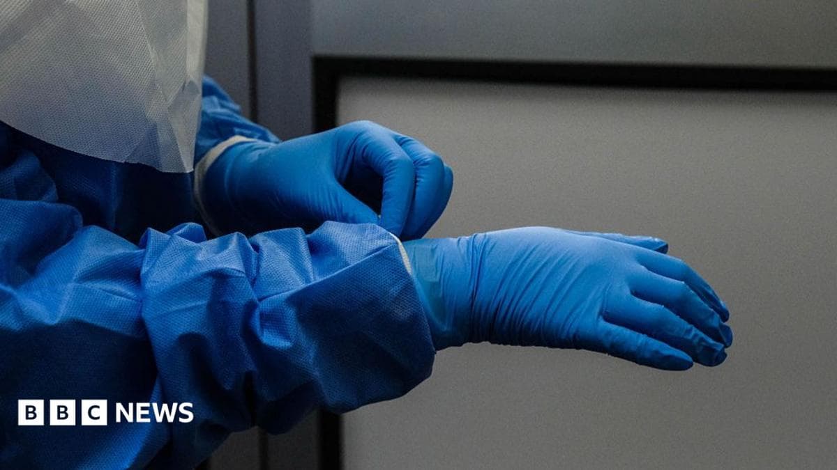 France confirms first Ebola case