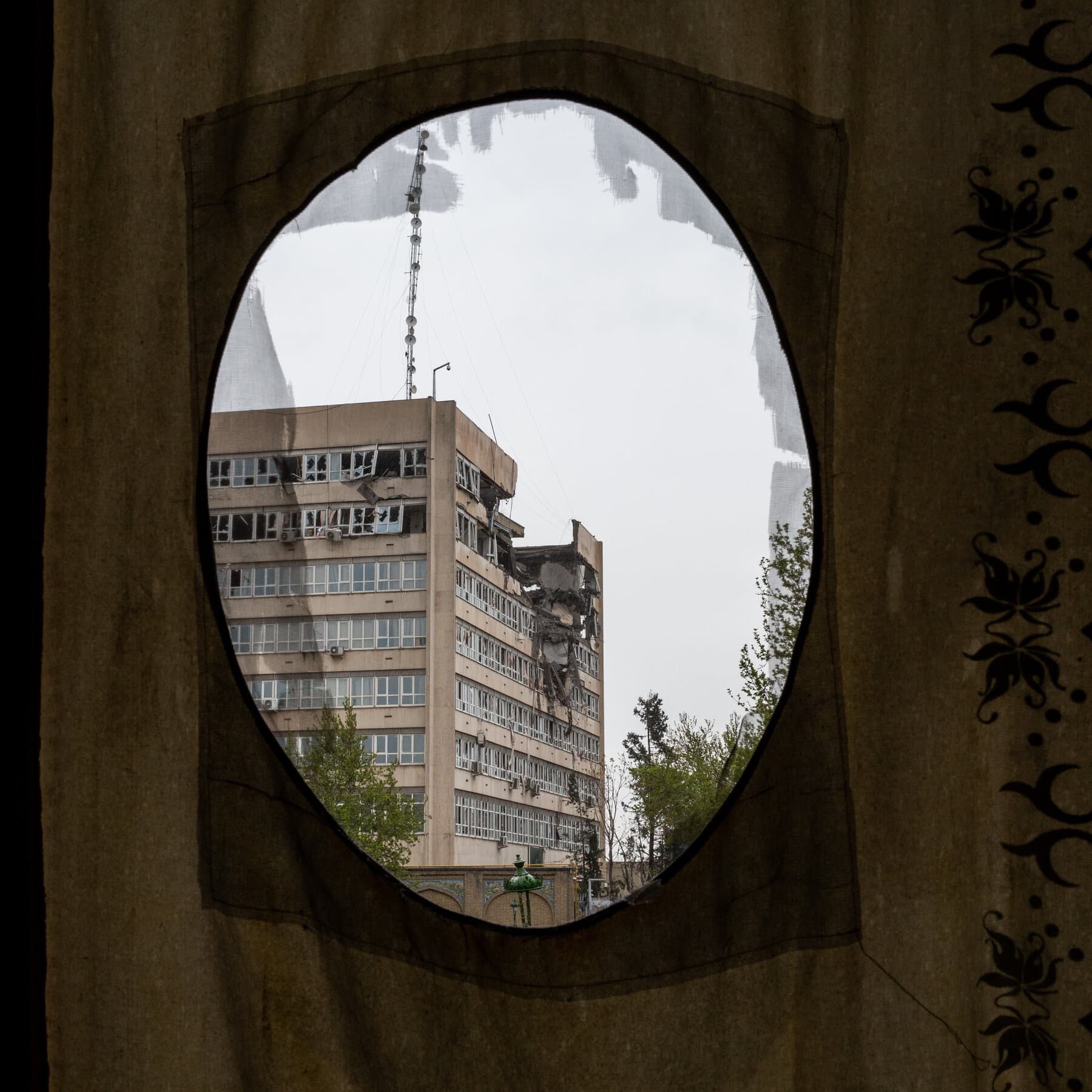 Trump Says Iran Cease-Fire Proposal Is ‘Not Good Enough’ as Deadline Approaches