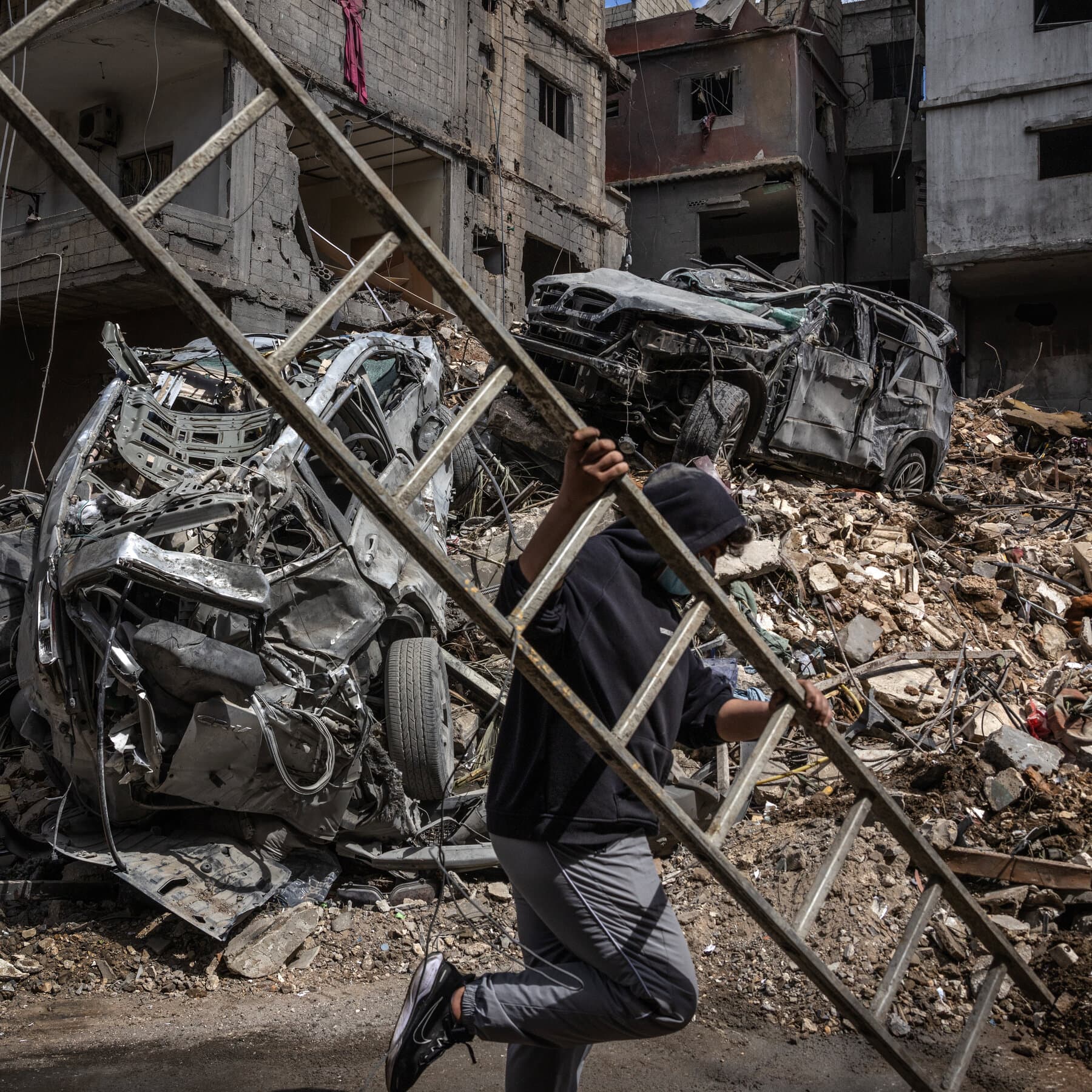 Israel Steps Up Attacks on Lebanon, Killing Dozens