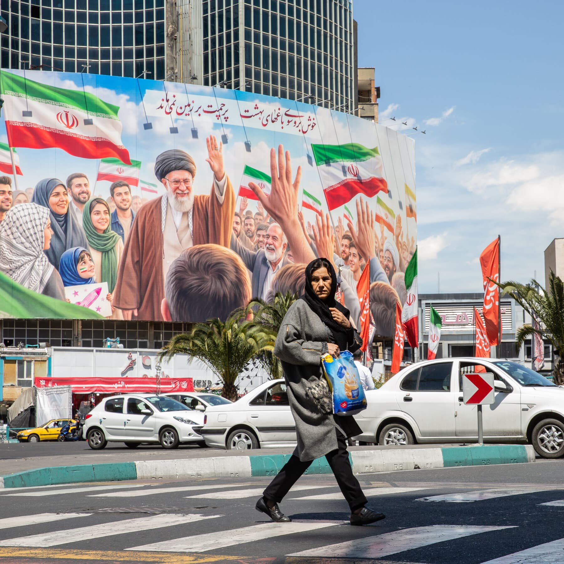 Iran War Live Updates: Pakistan’s Shuttle Diplomacy Unfolds in Tehran