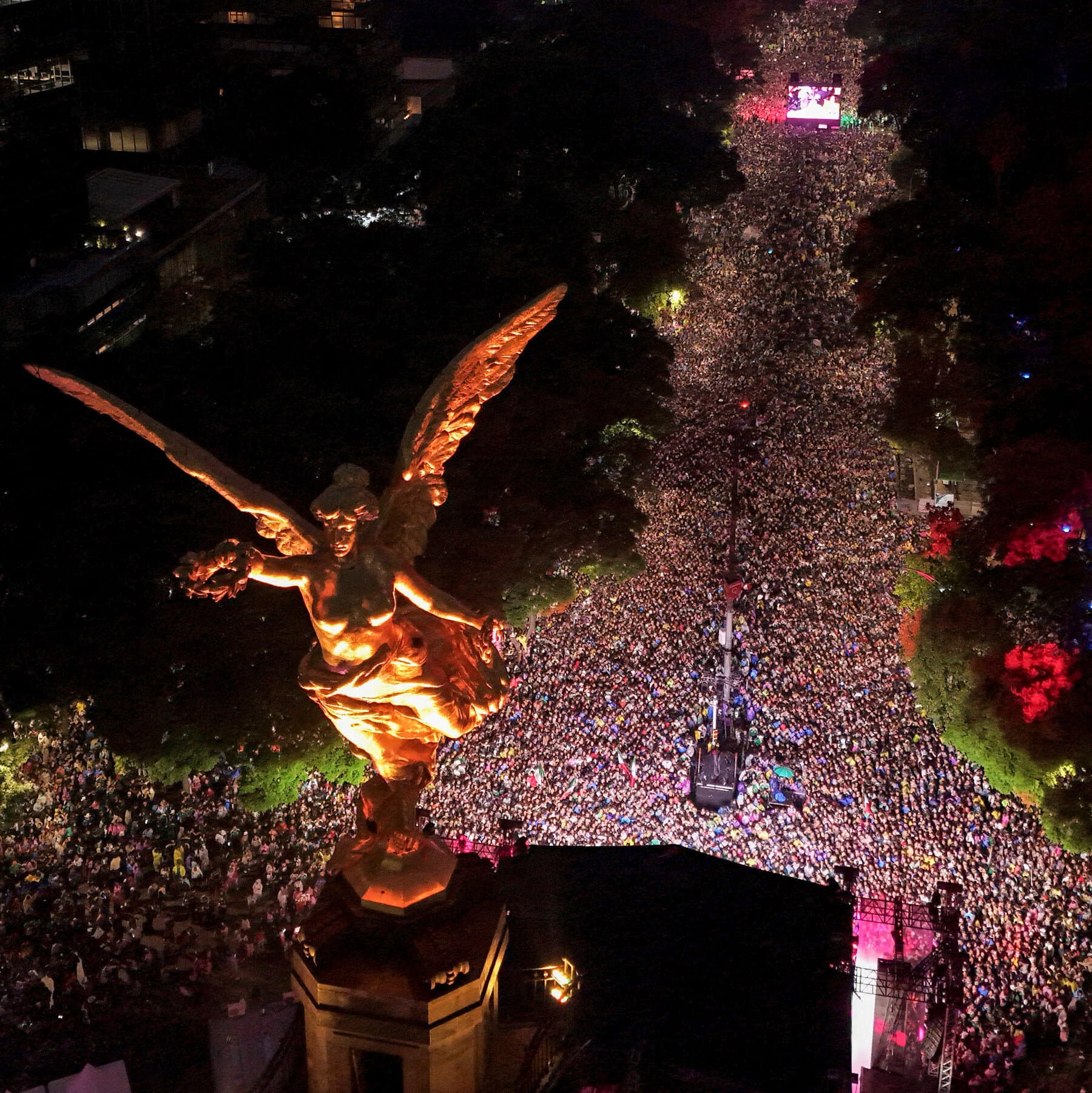 3 People Die During World Cup Celebrations in Mexico City