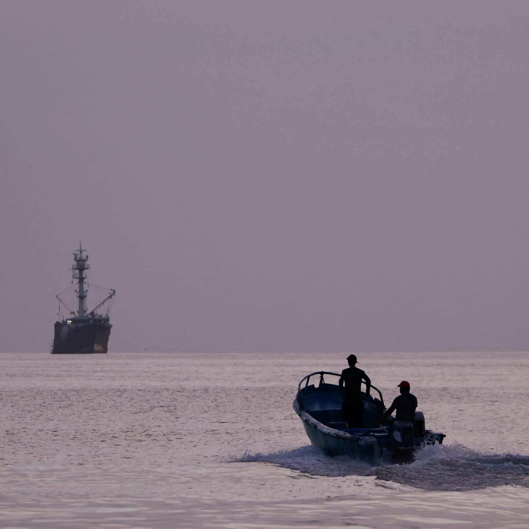 L'armée américaine coule des bateaux de trafiquants près de l'Équateur