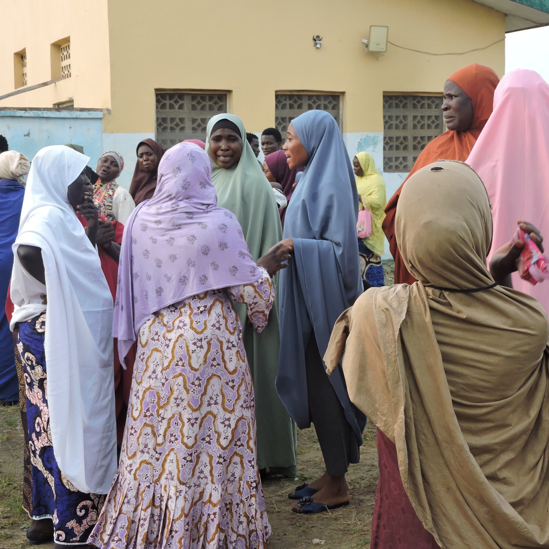 37 Mynwerkers in Nigerië gaan dood by die polisie, mense is kwaad