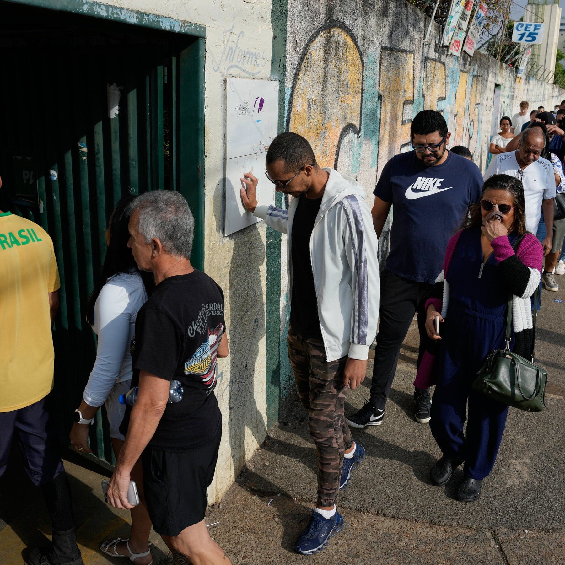 Brazylijos rinkimai: bus antrasis turas tarp Lulos ir Bolsonaro sūnaus