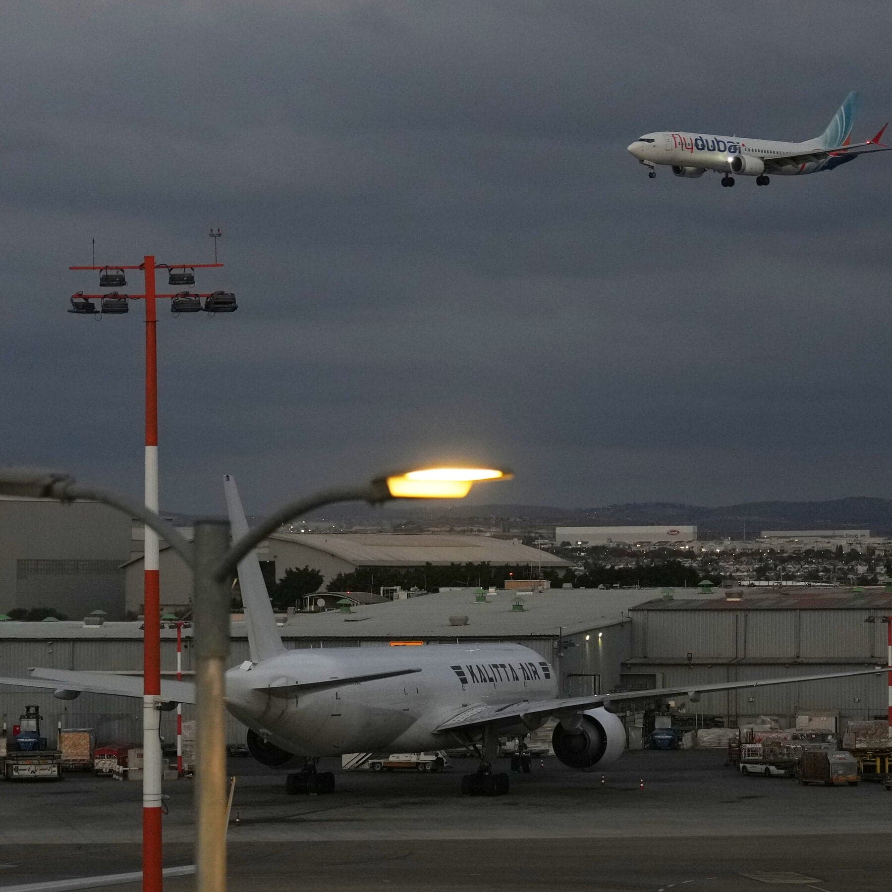 Who Were the Pilots on the FlyDubai Flight?