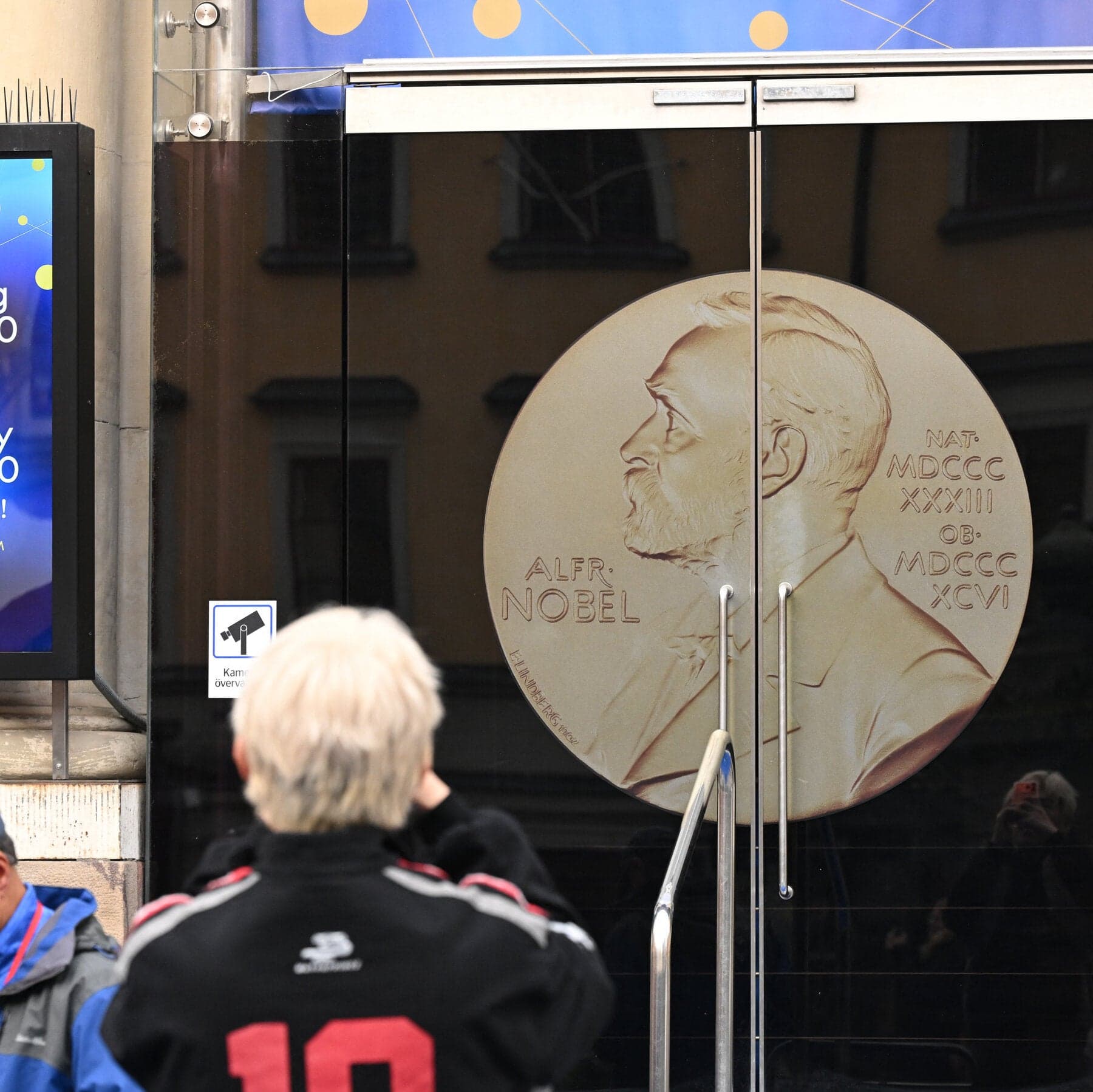 Nobel Prize Winners Don’t Get a Heads-Up